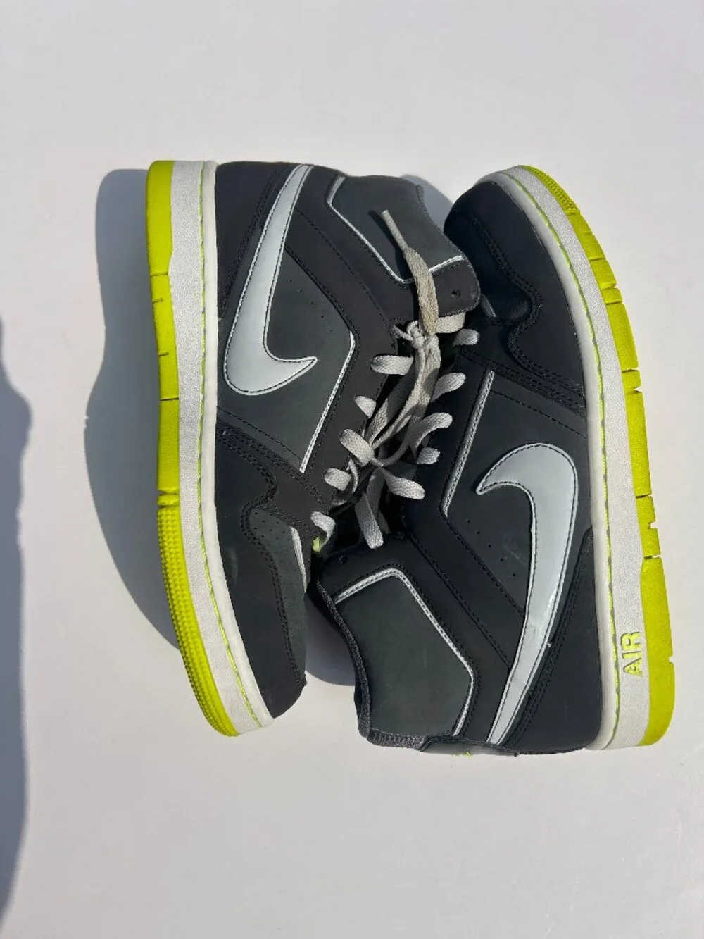 Nike Air Prestige III High Dark Gray Volt Neon Yellow High Top Sneakers Men's 9